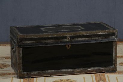 MALLE DE VOYAGE

XIXème Siècle

Cuir sur...