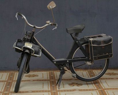 VELO SOLEX, Modèle 3800

Non roulant - Non...