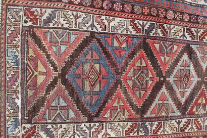 CAUCASE - DEUX TAPIS anciens

Laine nouée...