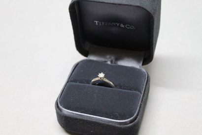 TIFFANY & Co n°19500861

Solitaire en platine...