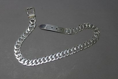 GUCCI

Ceinture en argent à maillons plats....