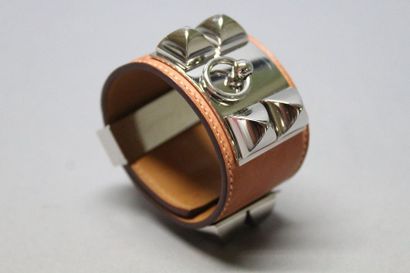 HERMES Paris made in France

Bracelet manchette...