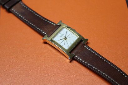 HERMES Paris n° 1139918

Montre 