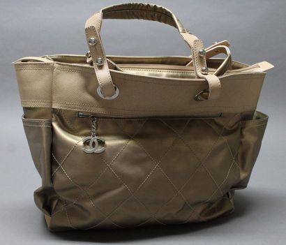 CHANEL année 2007

Sac 