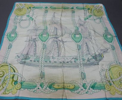 HERMES Paris made in France

Carré en twill...