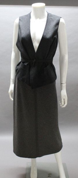 Sonia RYKIEL

Lot composé d'un gilet sans...