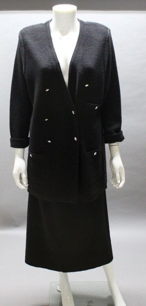 Sonia RYKIEL 

Ensemble en maille noir composé...