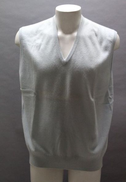 Old ENGLAND

Lot de treize pulls Homme sans...