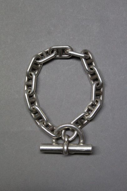 Anonyme

Bracelet à maillons chaîne d'ancre...