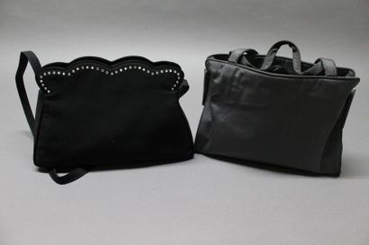 Sonia RYKIEL 

Lot composé de deux sacs en...