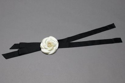 CHANEL par Karl Lagerfeld circa 1990

Ceinture...