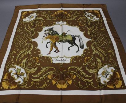 HERMES Paris made in France

Carré en twill...