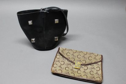 CELINE - LAFARGUE Saint Jean de Luz

Lot...