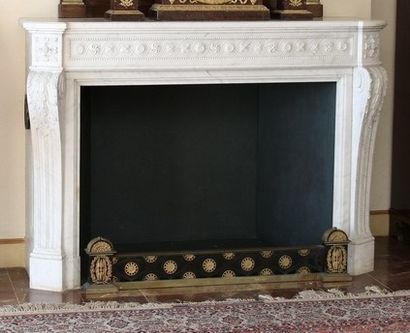 IMPORTANT FIREPLACE 

Louis XVI style - End...