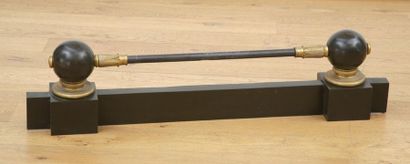 HOUSE BAR

Restoration Style

Lacquered iron...