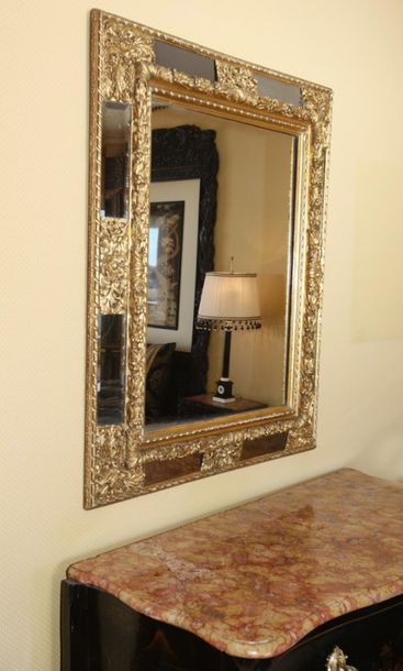 MIRROR WITH MERCURY PARECLOSES 

Louis XIV...