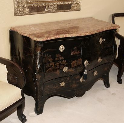 TOMBAL COMMODITY with curved front and sides...