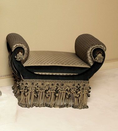 TABOURET 

Napoleon III period 

Golden wooden...