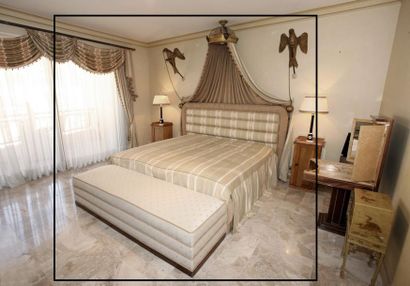 Crown BED SKY 

XIXth Century Style

Gilded...