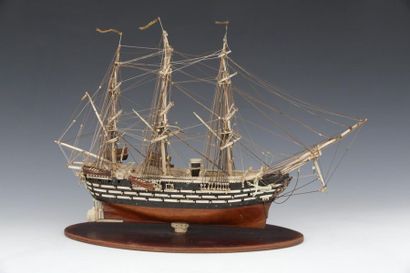 MASTERPILOT, three masts. 

Made of bone...