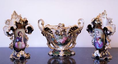 PARIS - Composite CHIMNEY GARNITURE

Napoleon...