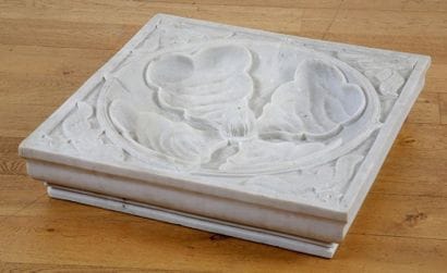 FOUNTAIN BASIN 

Neoclassical Style - Modern

Carved...