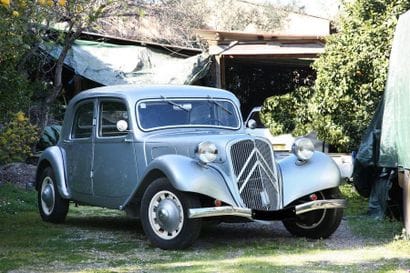 CITROEN TRACTION 11 BL 1937 

Flat trunk...