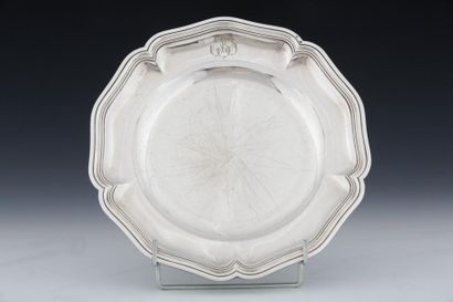 MOVING ROUND DISH

18th Century - Early 20th...