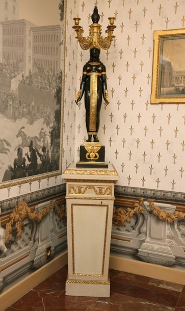 PAIR OF IMPORTANT CANDELABLE four-light caryatid-shaped...