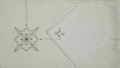 NAPPE RECTANGULAIRE ET SES 6 SERVIETTES en...