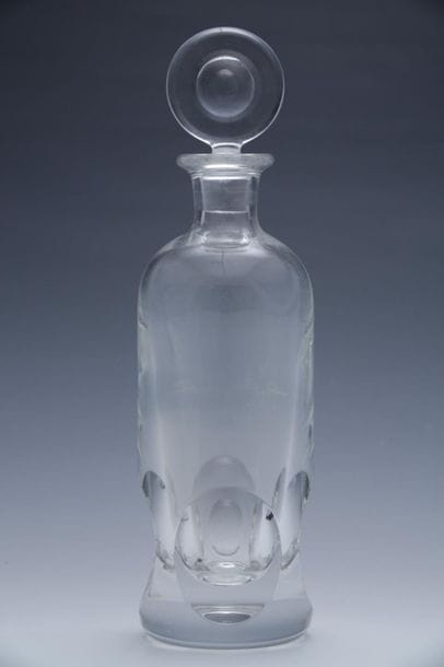 BACCARAT - CARAFE A ALCOOL en cristal taillé...