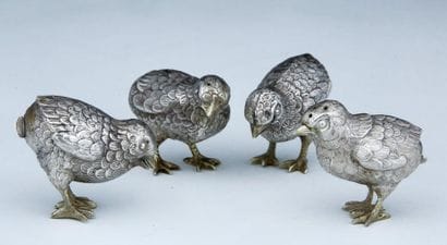 SUITE DE 4 SALERONS en forme de poussins...