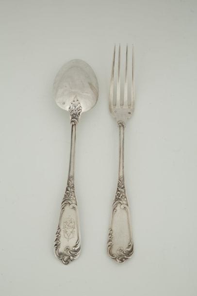 SUITE OF 12 TABLE COVERS in silver Minerva...