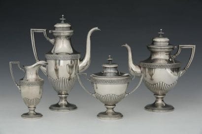 COFFEE SERVICE 4 PIECES in silver plated...
