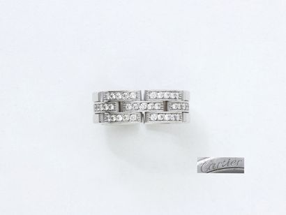 CARTIER ''PANTHERE'' 

Bague en or gris 750...