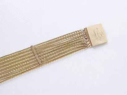 BRACELET en or 750 millièmes composé de 8...
