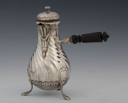 A tripod silver BALUSTER SUCTION SUCTION...