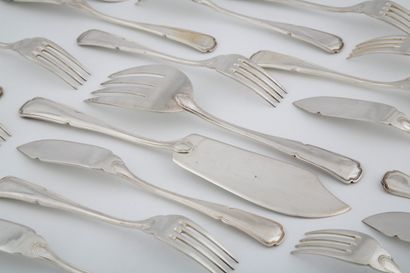 26 PIECES FISH SET in silver plated metal...