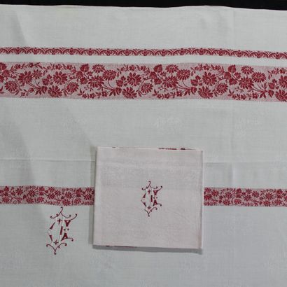 NAPPY AND 12 TOWELS in red and white cotton...
