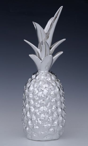 ANANAS STATUETTE for table decoration in...