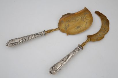 CUTLERY FOR SERVING ICE CREAM 

Handles mounted...