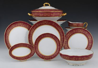 THARAUD - LIMOGES - MODEL CLAUDE DE FRANCE...