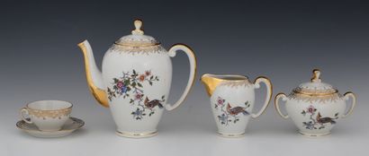 15 PIECES COFFEE SET in white porcelain Circa...