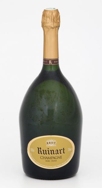 1 Magnum CHAMPAGNE RUINART BRUT 

Coffre...