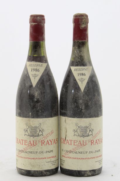 2 Bouteilles CDP CHÂTEAU RAYAS 1986 (1étiquette...