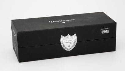 1 Bouteille CHAMPAGNE DOM PERIGNON

Année...