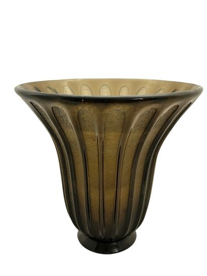DAUM Nancy - VASE de forme tulipe en cristal...