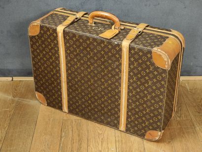 LOUIS VUITTON - VALISE SOUPLE modèle Airbus...