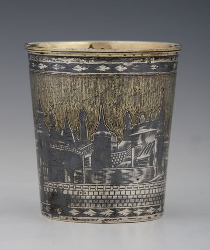 TIMBALE en argent et vermeil niellé 84 Zolotnik...