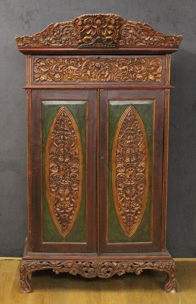 ARMOIRE - ASIE DU SUD EST Moderne en bois...
